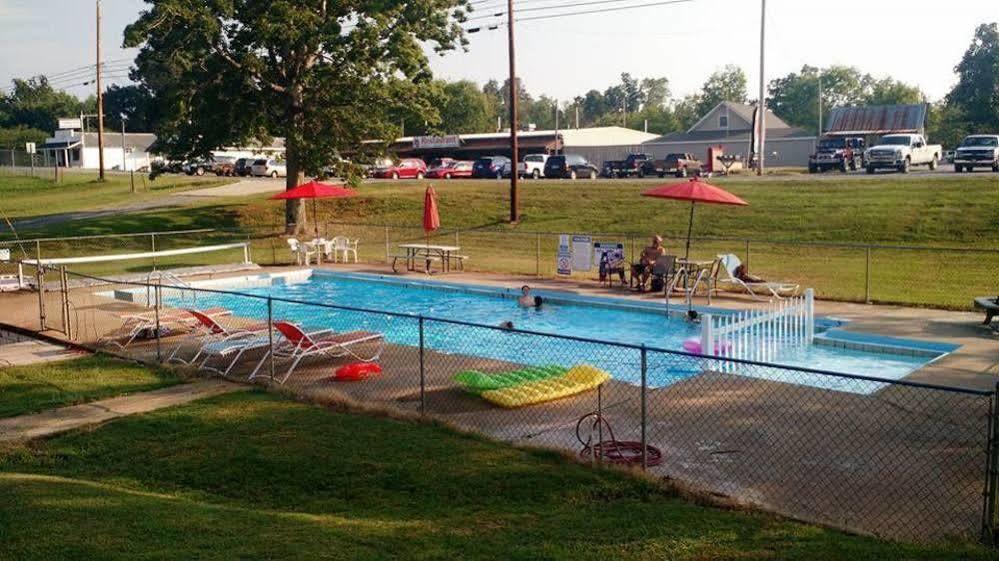 Early American Motel Aurora Zewnętrze zdjęcie